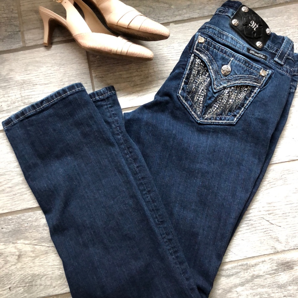NWOT Miss Me Easy Straight Mid-rise Stretch Jeans
